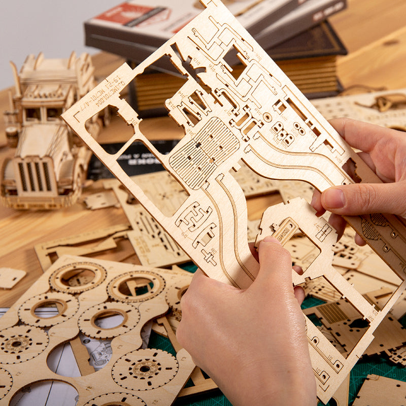 Erwecke Holz zum Leben - Auto, Truck und Lockomotive  3D Holzpuzzle